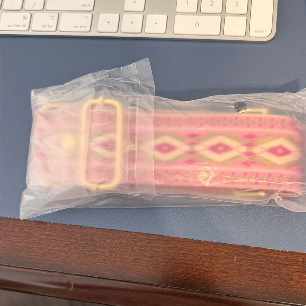 Pink Embroidered Diamond - Picture 3 of 3